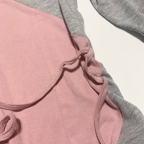 Elle Couture Gray Pink Asymmetrical longsleeves Shirt Blouse Size Small - Picture 8 of 9